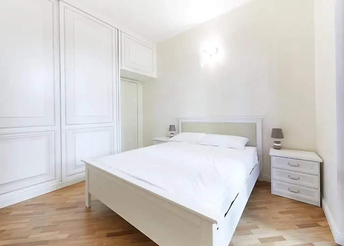 Elegant Apartment