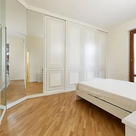 Elegant Apartment Milan Exterior photo