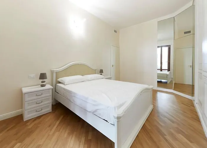Elegant Apartment
